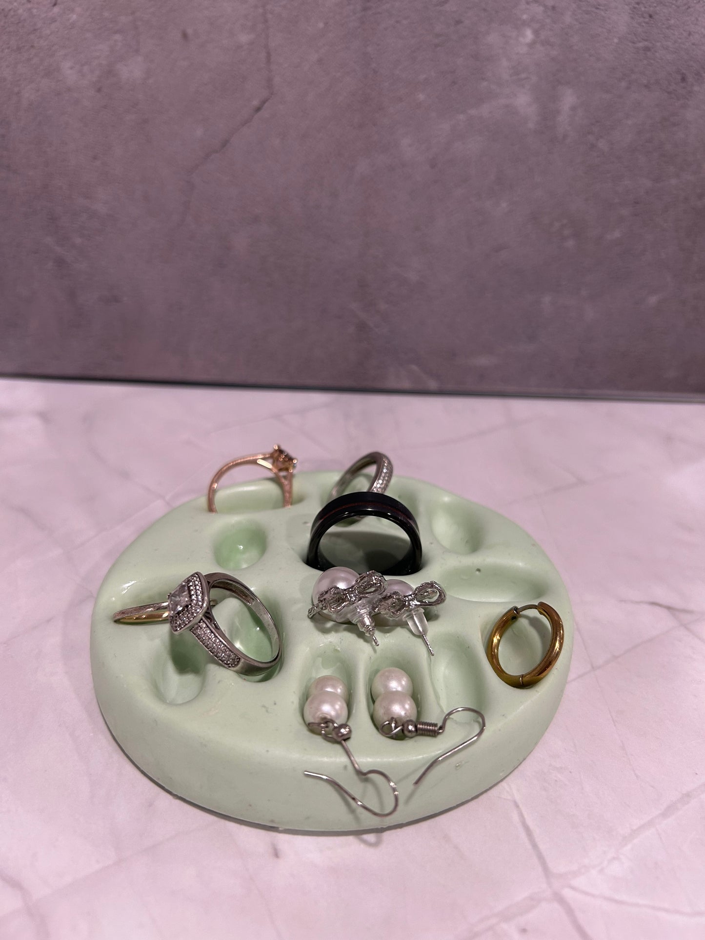 Serenity Ring Holder